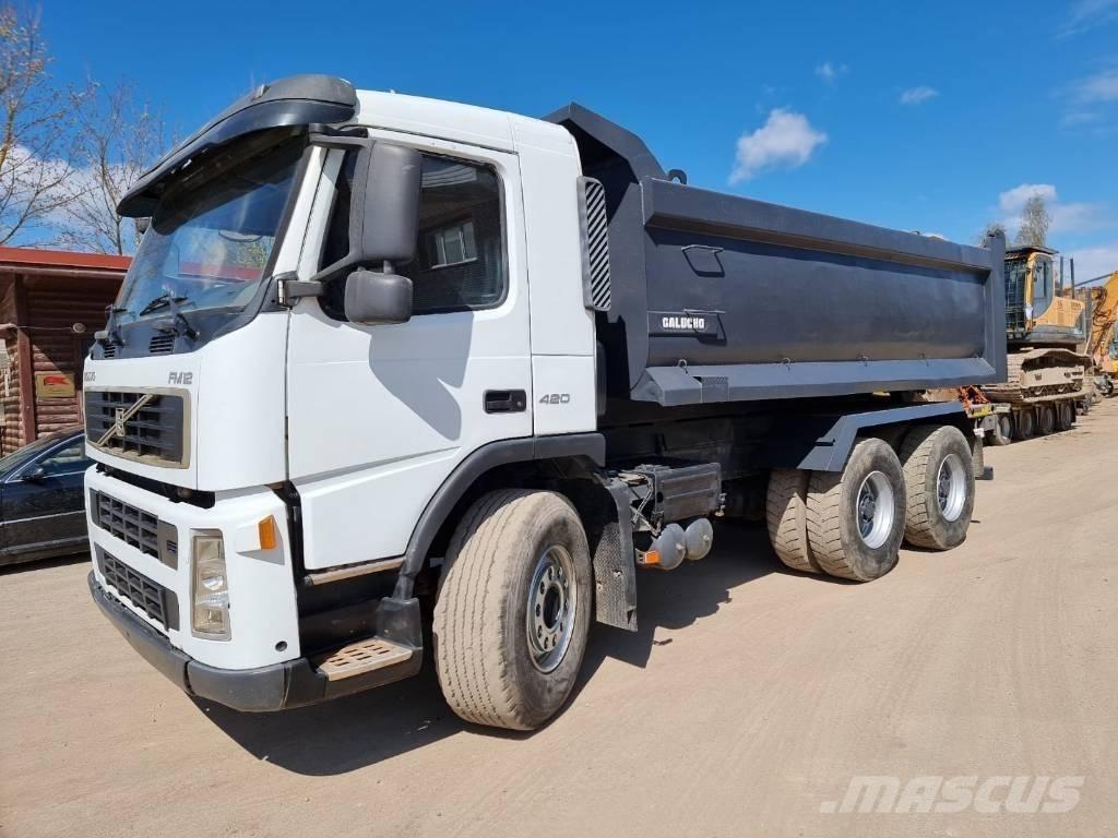 Volvo FM 420 6X4 شاحنات لوادر