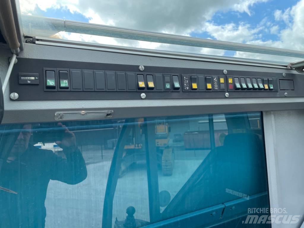 Liebherr LTM 1055-1 رافعات صالحة لكل أنواع الطرق