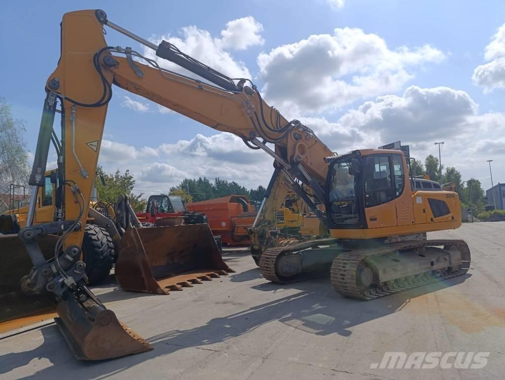 Liebherr R924 LC حفارات زحافة