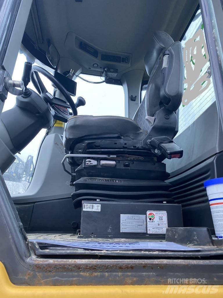 New Holland W130D LR لوادر بعجل