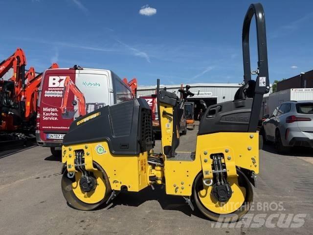 Bomag BW 80 AD-5 مداحل ثنائية الاسطوانة