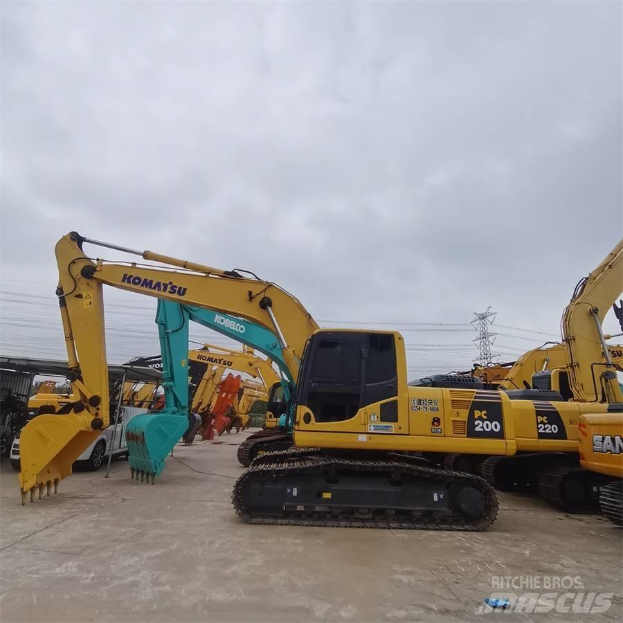 Komatsu pc200-8 حفارات زحافة