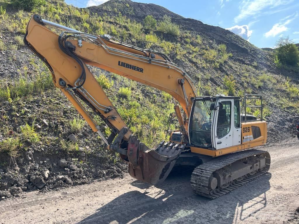 Liebherr R 924 C حفارات زحافة