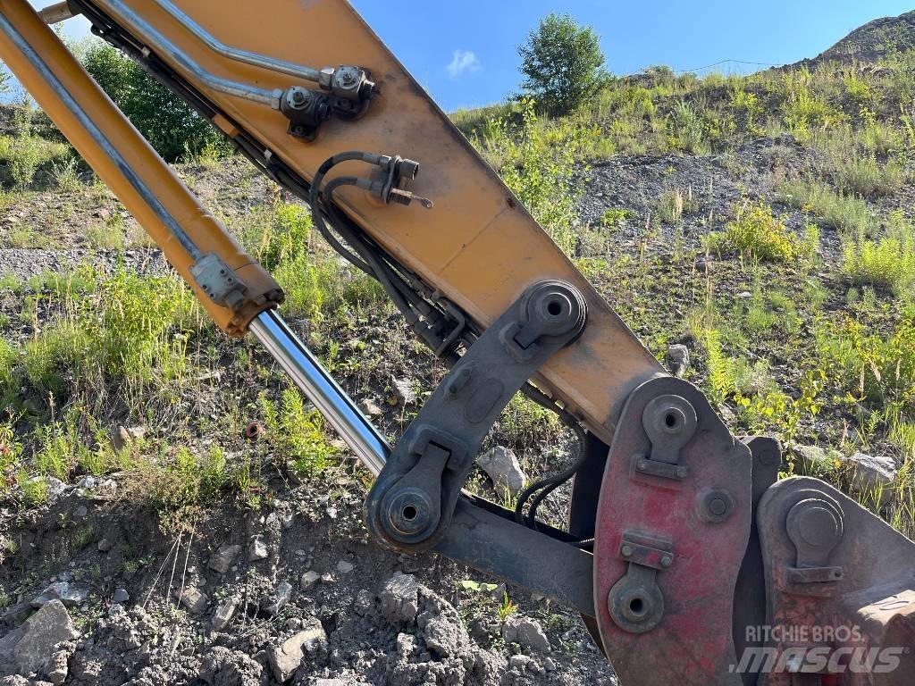 Liebherr R 924 C حفارات زحافة