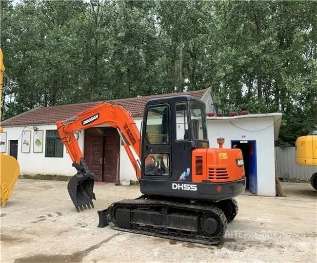 Doosan DH 55 حفارات صغيرة أقل من 7 طن (حفارات صغيرة)