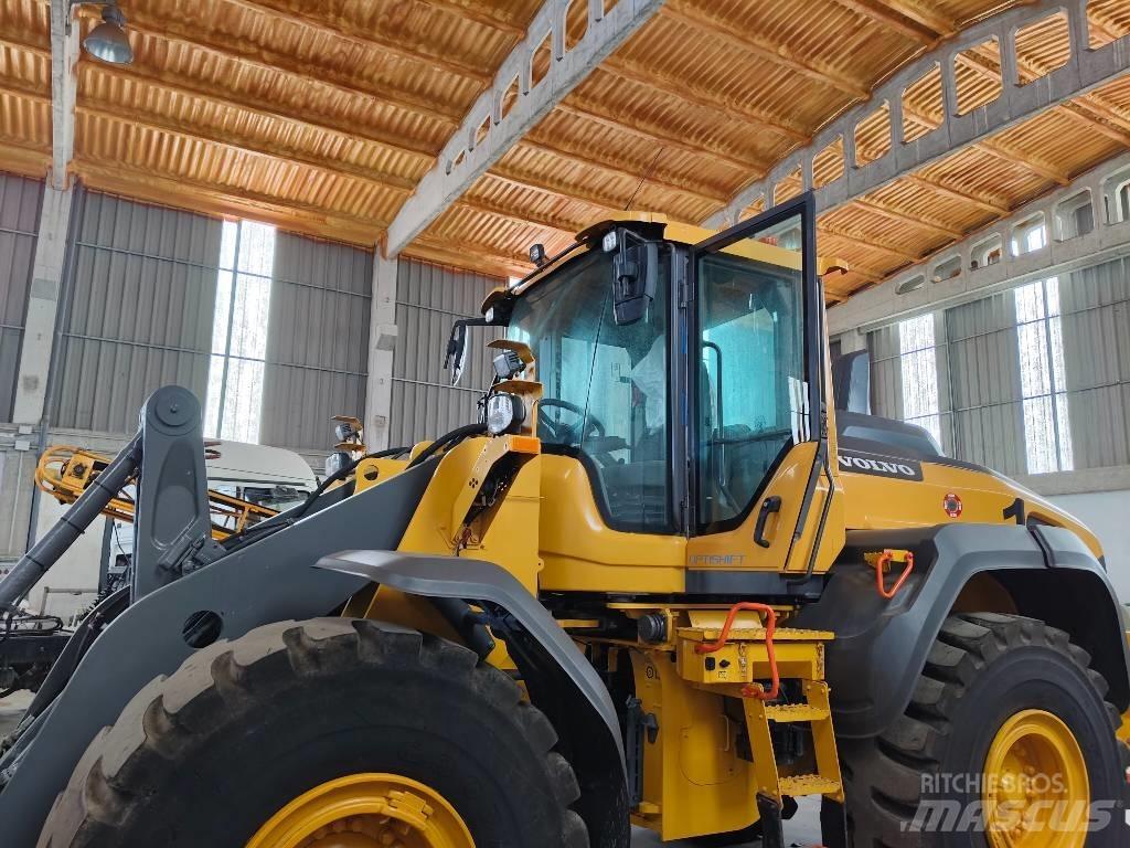 Volvo Volvo L120H لوادر صغيرة