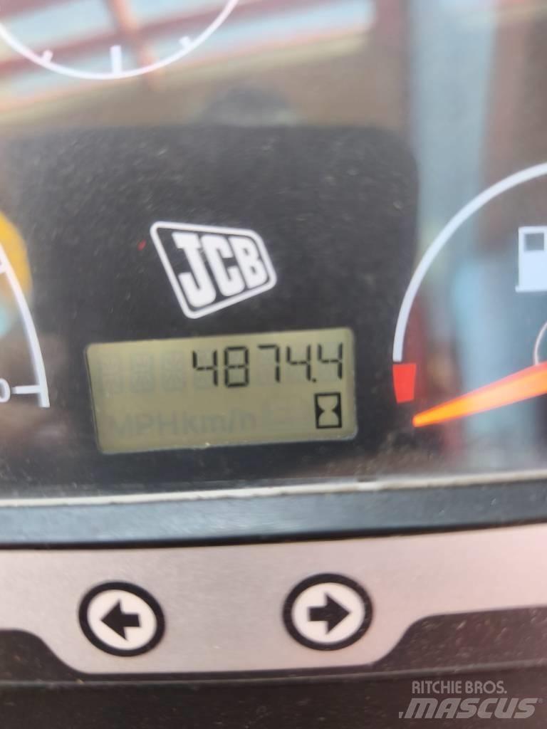 JCB 535-125 مناولات متداخلة