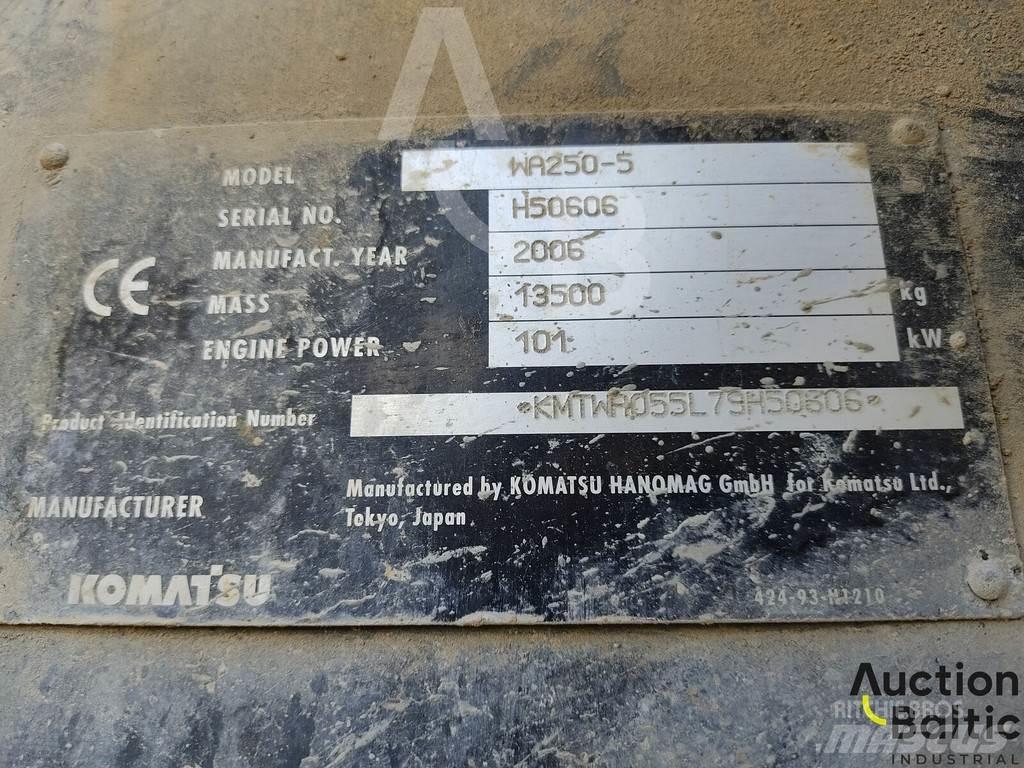 Komatsu WA250-5 لوادر بعجل