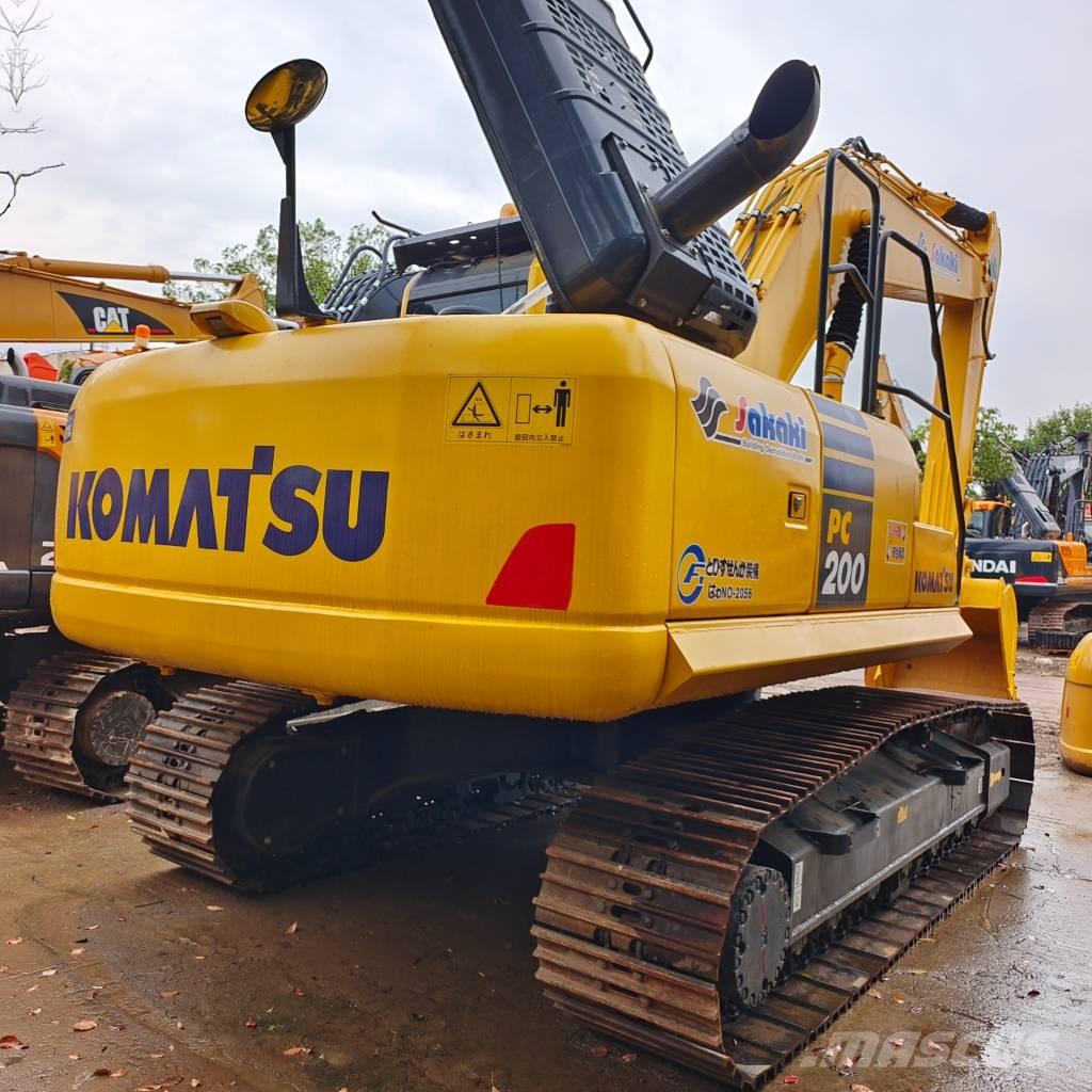Komatsu PC 200-7 حفارات زحافة