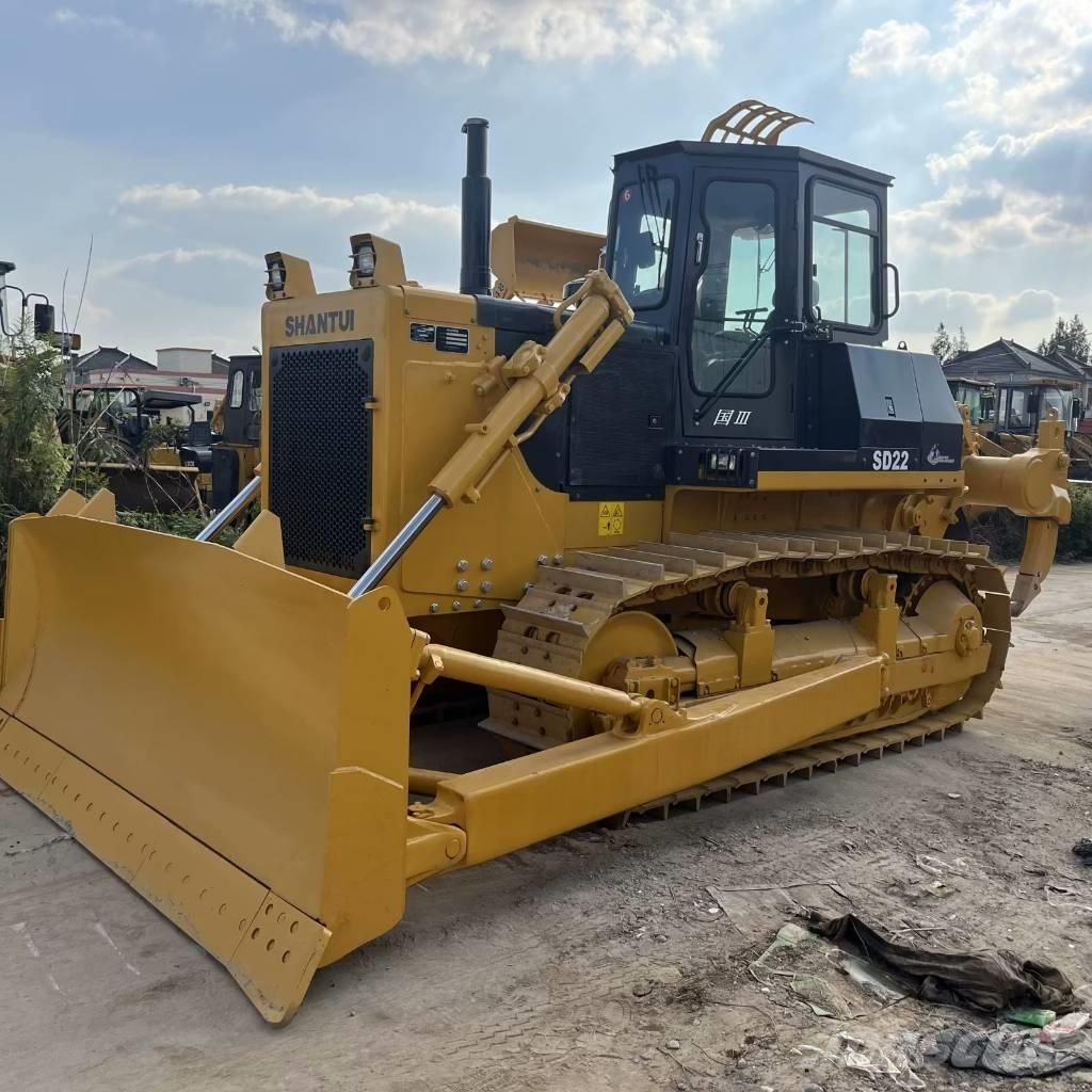 Shantui SD 22 بلدوزرات مجنزرة