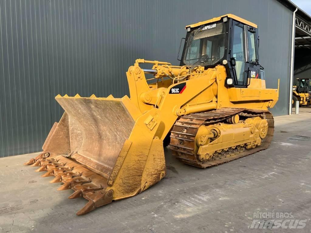 CAT 963C لوادر زحافة