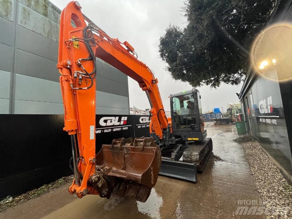 Doosan DX 85 R-3 حفارات وسط 7 طن - 12 طن