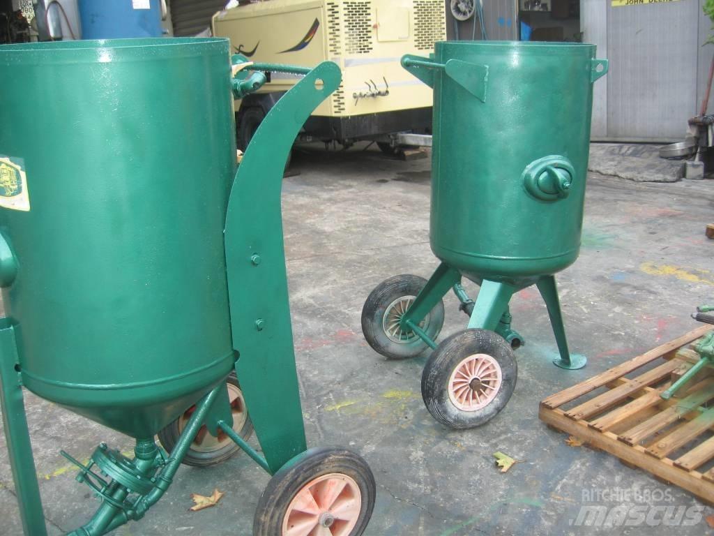 Atlas CLEMCO 50 L معدات نشر الرمال والملح
