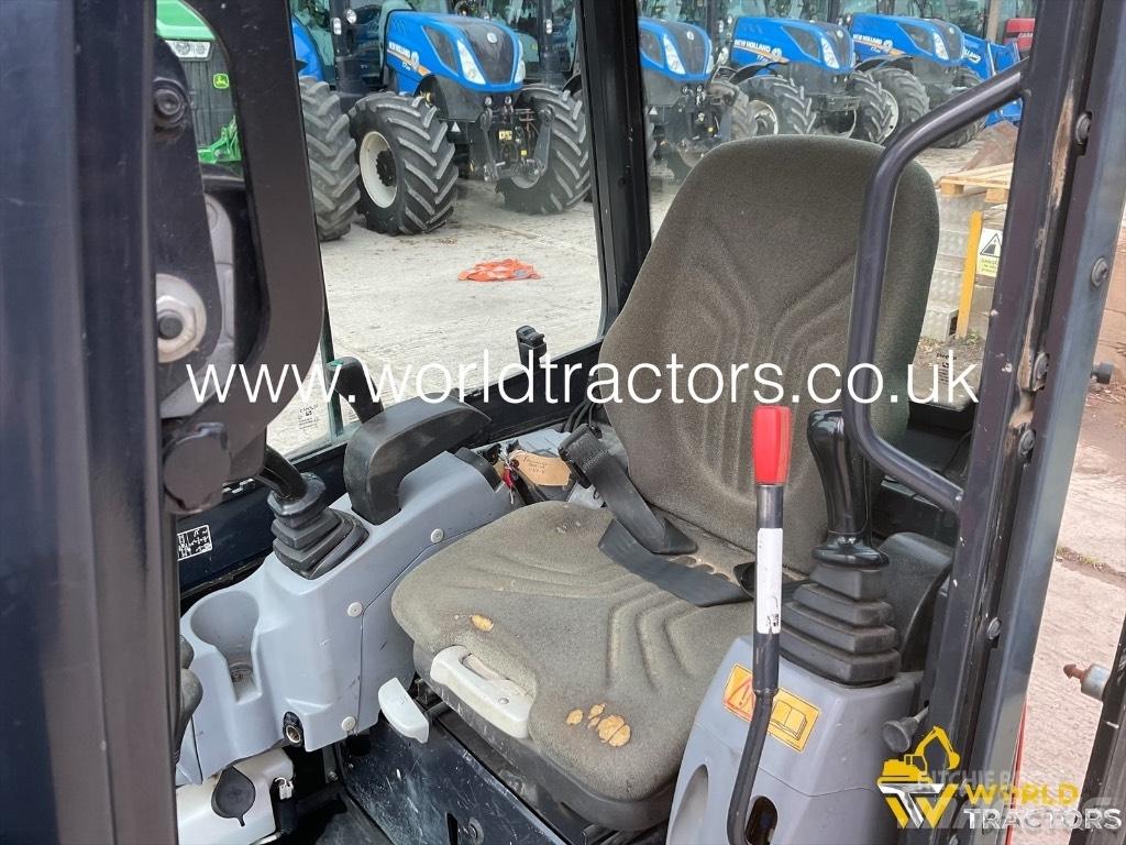 Kubota U 27-4 حفارات صغيرة أقل من 7 طن (حفارات صغيرة)