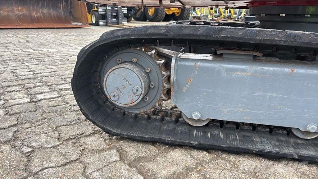 Takeuchi TB216 حفارات صغيرة أقل من 7 طن (حفارات صغيرة)