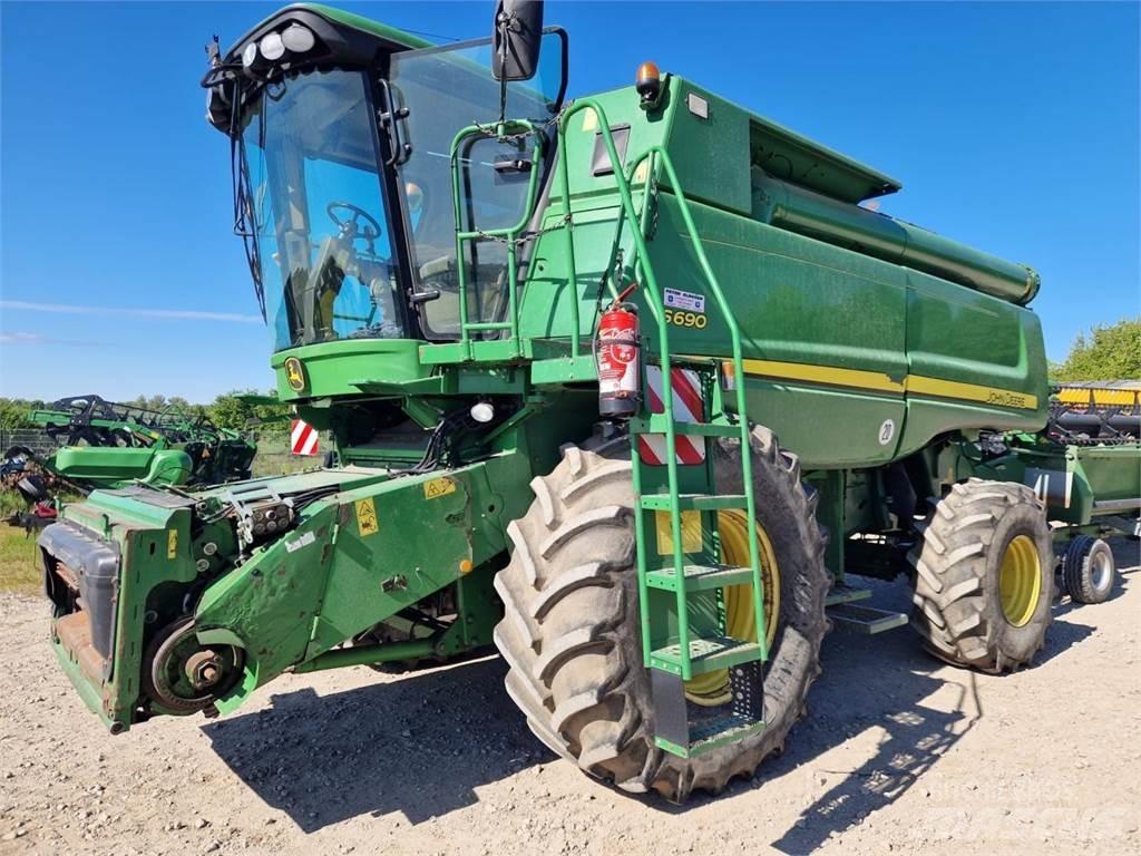 John Deere S690 حصادات