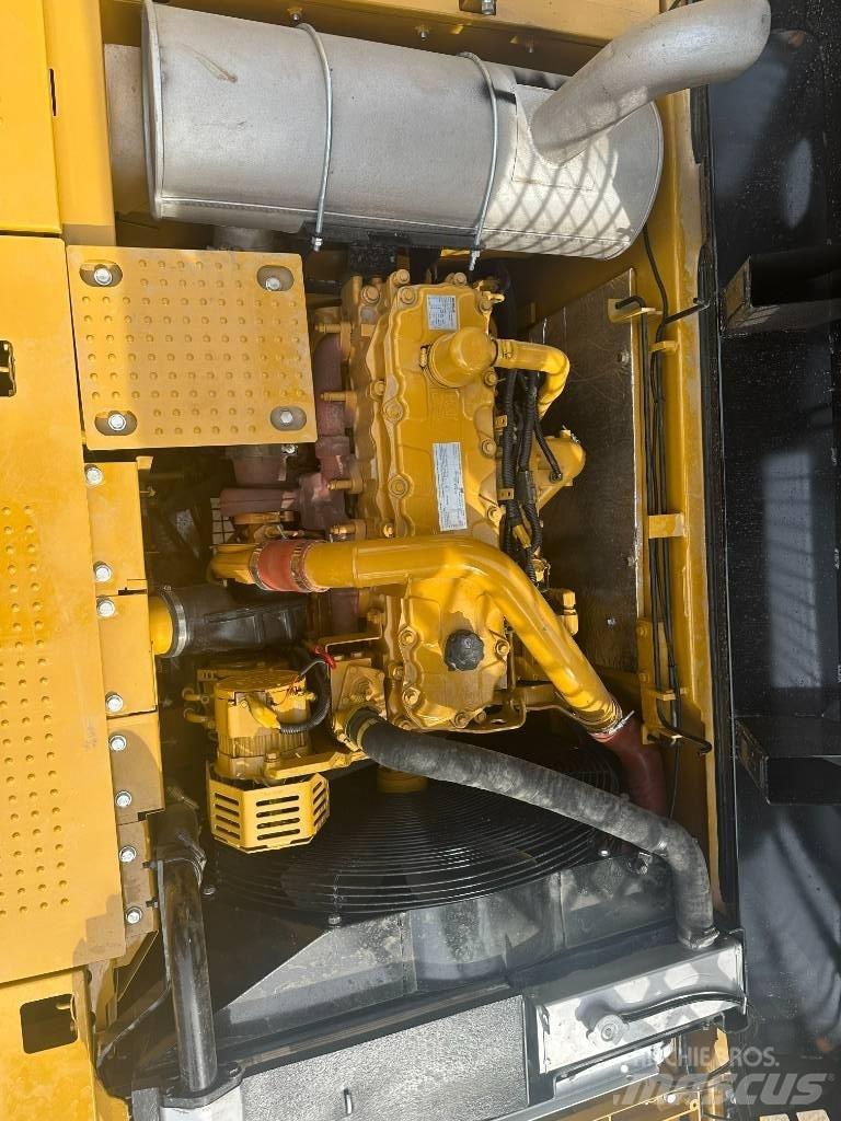 CAT CAT330 حفارات وسط 7 طن - 12 طن