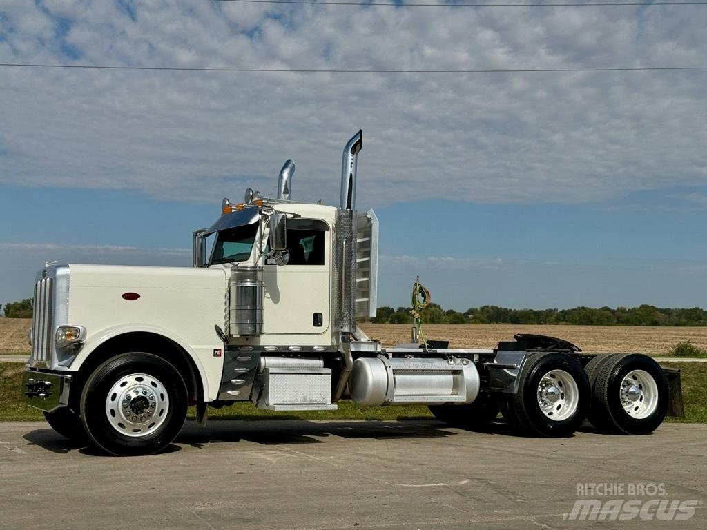 Peterbilt 389 وحدات الجر