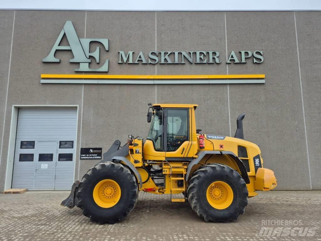 Volvo L90G لوادر بعجل