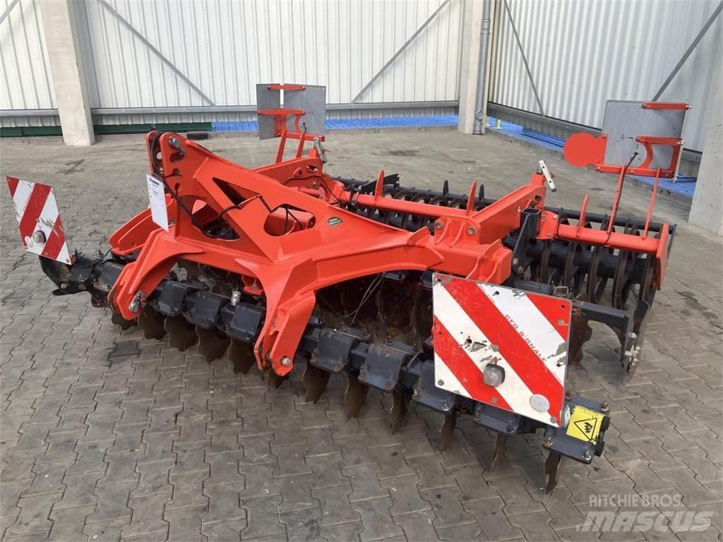 Kuhn 303 زحافات ساحقة