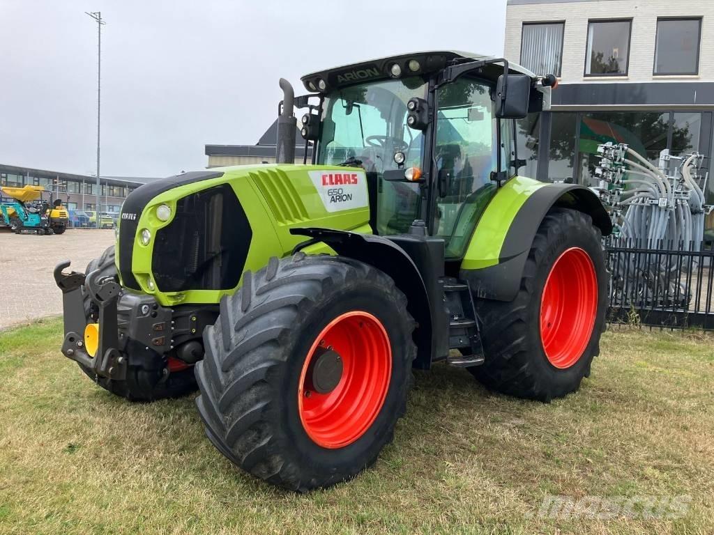 CLAAS Arion 650 CIS الجرارات