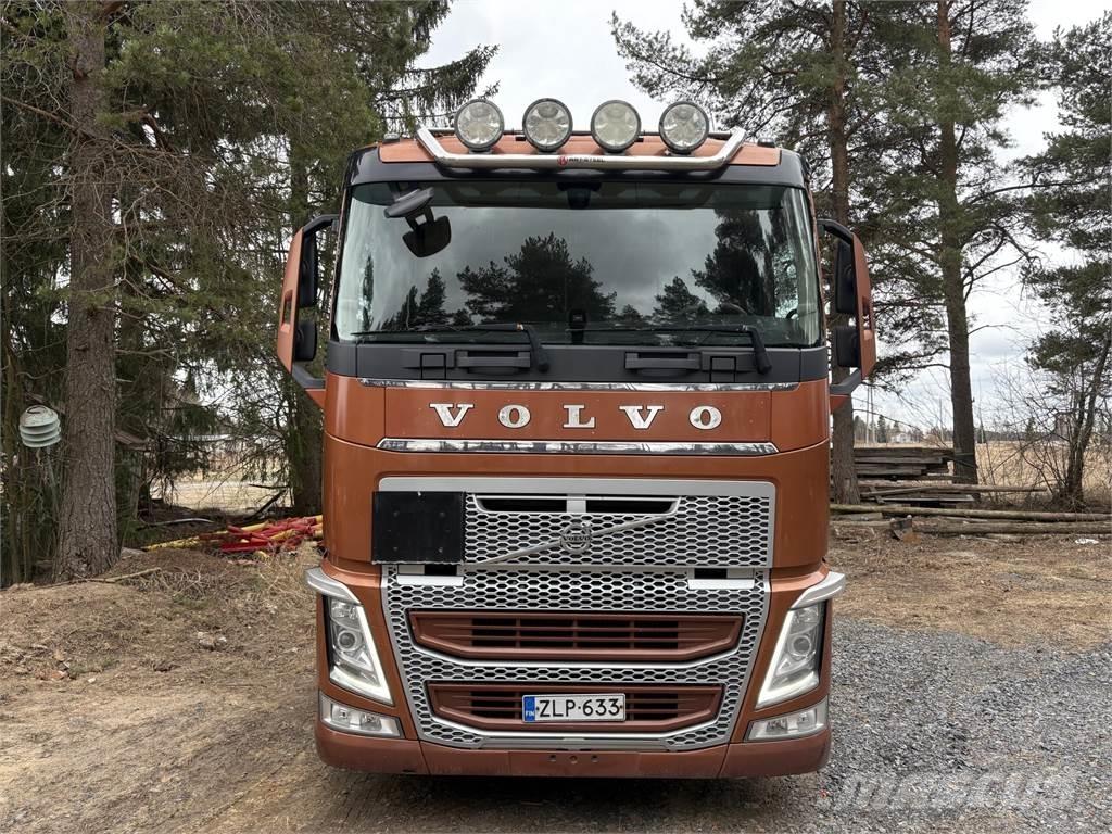 Volvo FH 540 8*4 شاحنات بمقصورة وهيكل