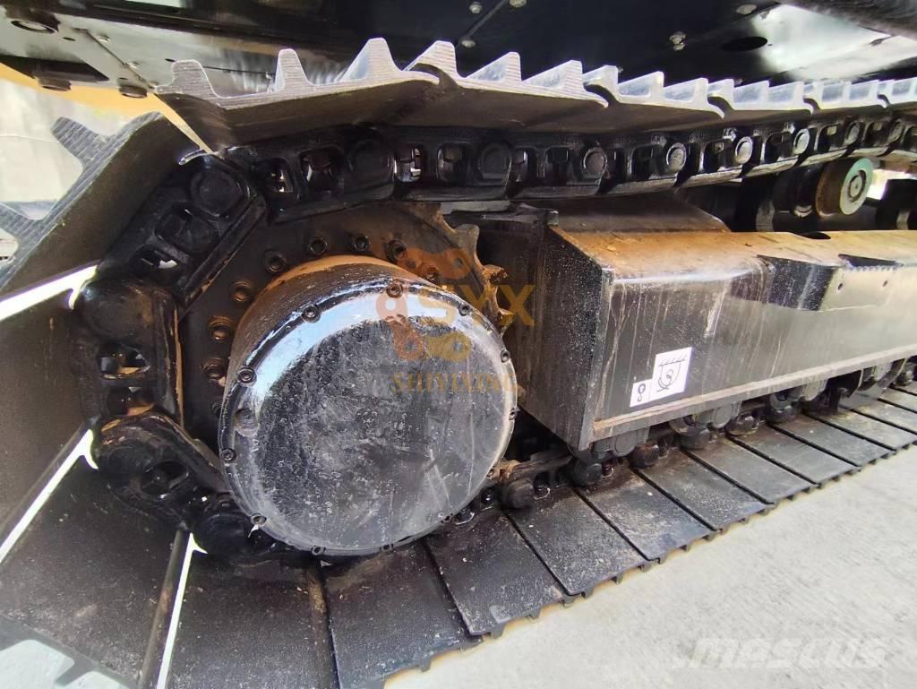 Sany SY 215 C حفارات زحافة