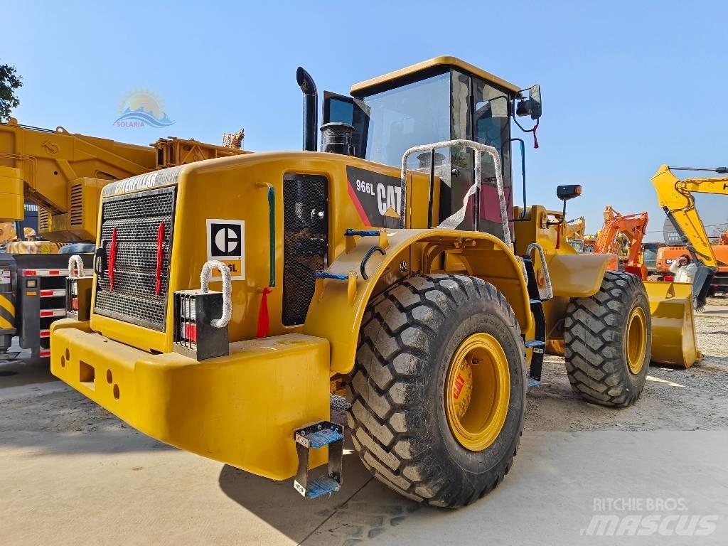 CAT 966 L لوادر بعجل