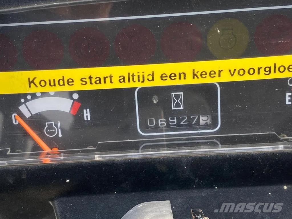 CAT DP35K شاحنات الديزل