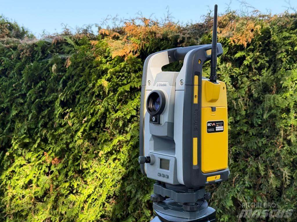 Trimble RTS573 الأدوات ومعدات الأتمتة والقياس