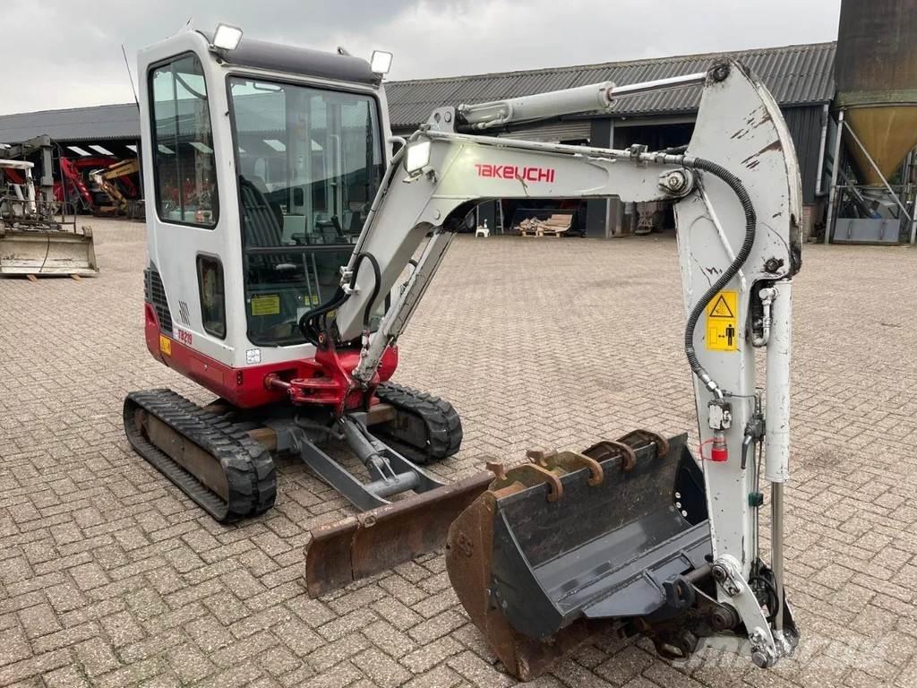 Takeuchi TB219 حفارات صغيرة أقل من 7 طن (حفارات صغيرة)