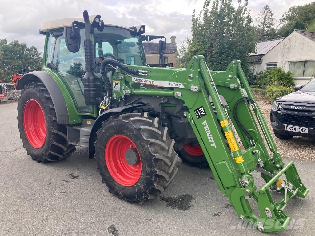 Fendt 211 الجرارات