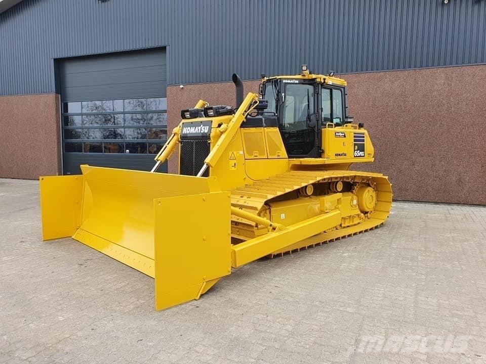 Komatsu D 65 PX-18 بلدوزرات مجنزرة