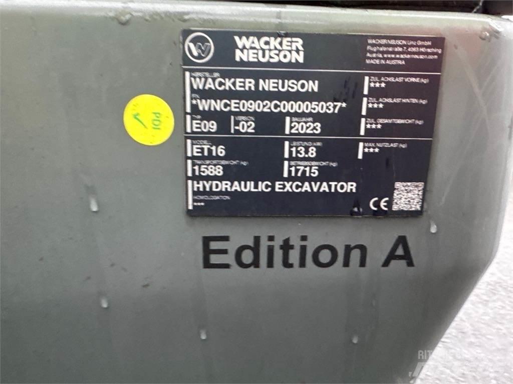 Wacker Neuson ET16 حفارات زحافة