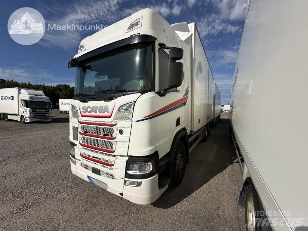 Scania R 450 شاحنات ذات هيكل صندوقي