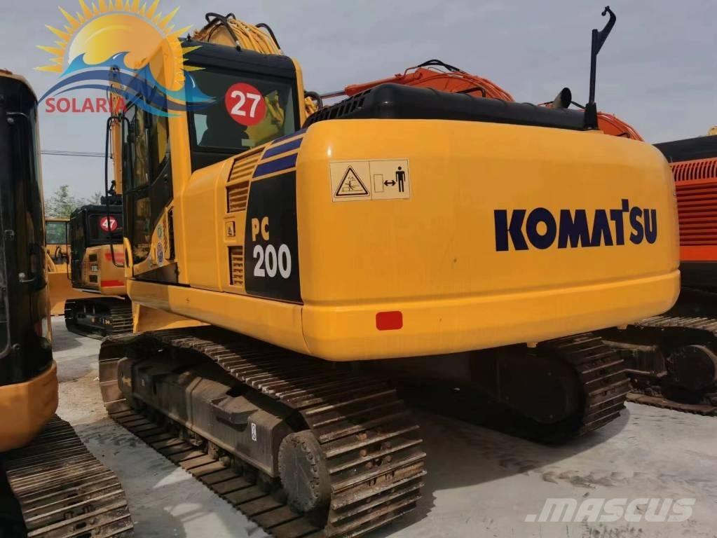 Komatsu PC 200-8 حفارات زحافة