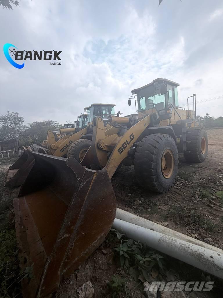 SDLG L 955 F لوادر بعجل