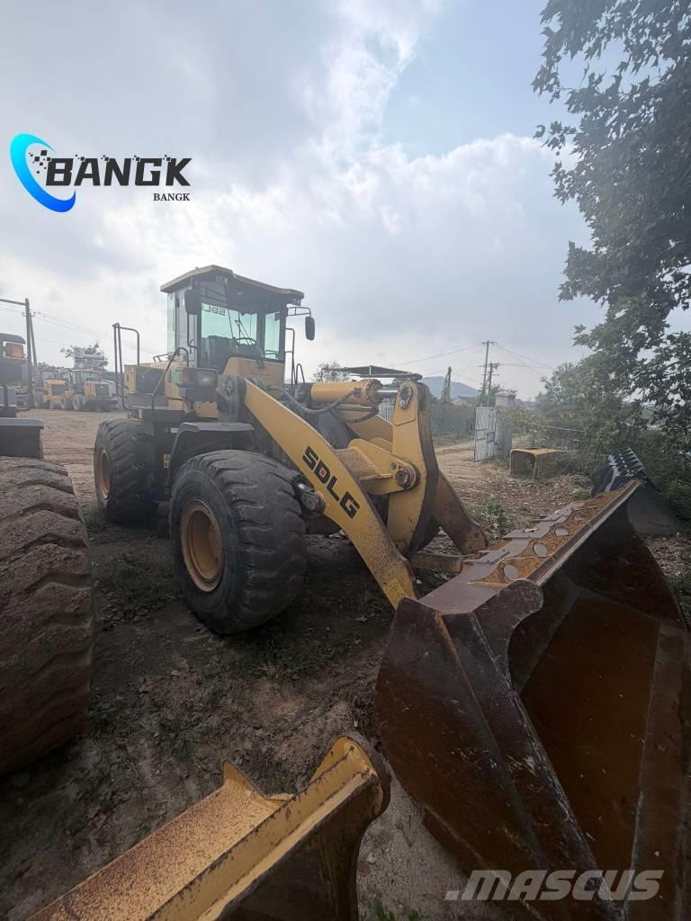 SDLG L 955 F لوادر بعجل
