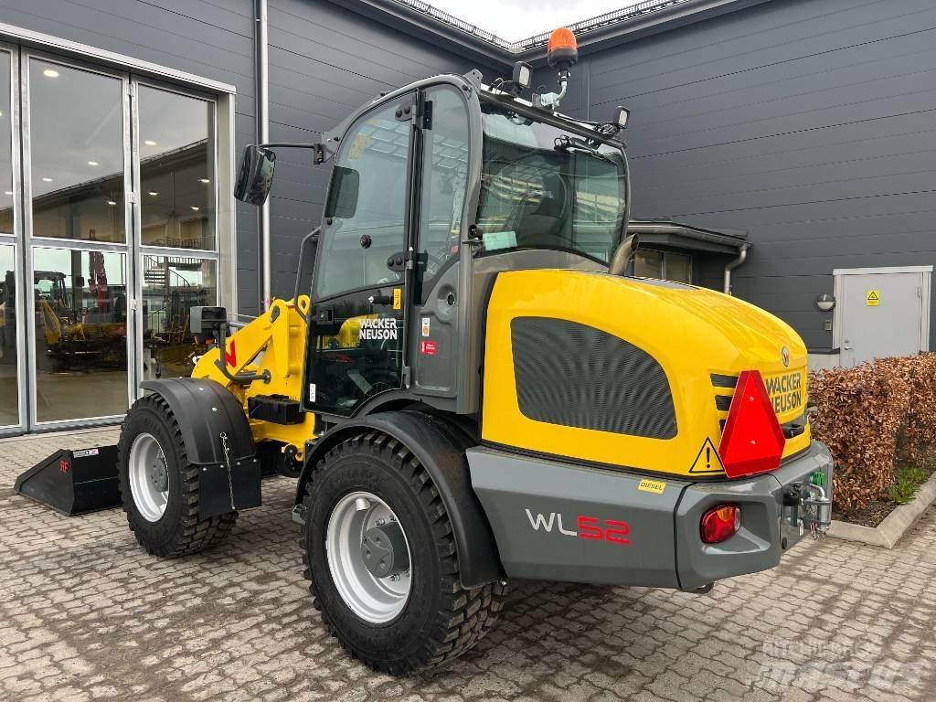 Wacker Neuson WL 52 لوادر بعجل
