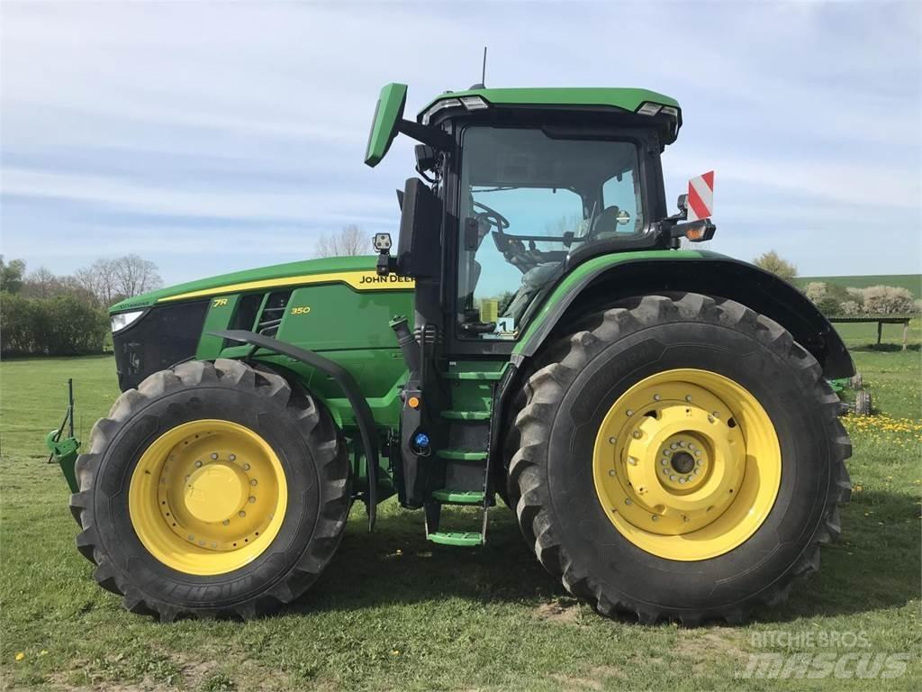 John Deere 7R 350 الجرارات