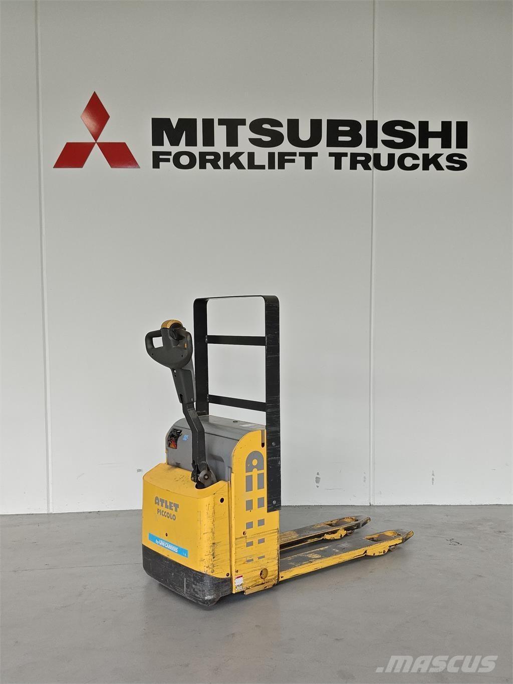 Atlet PLL180 معدات التكديس الجوالة