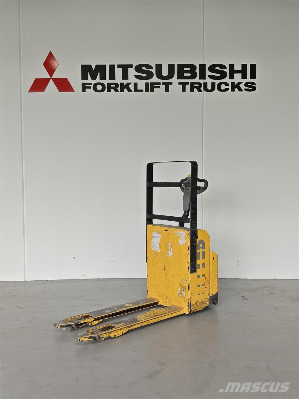 Atlet PLL180 معدات التكديس الجوالة