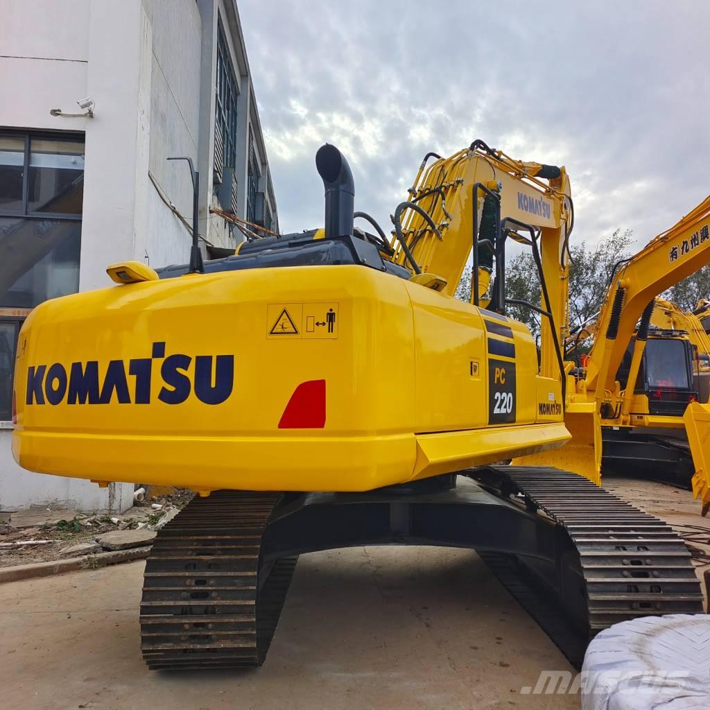 Komatsu PC 220 حفارات زحافة