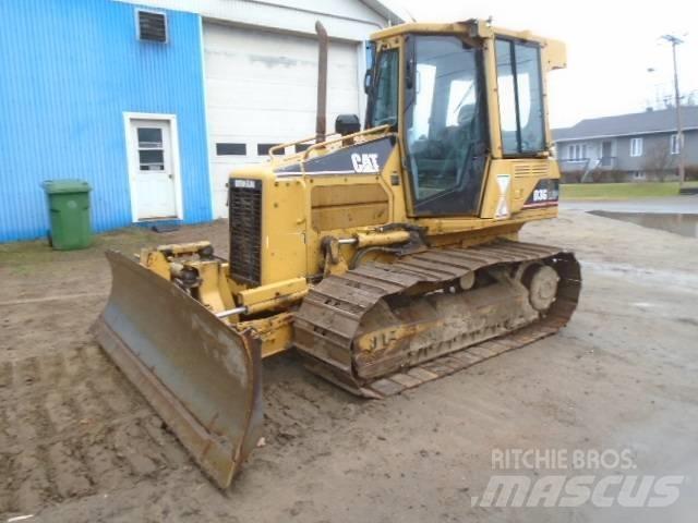 CAT D 3 G LGP بلدوزرات مجنزرة