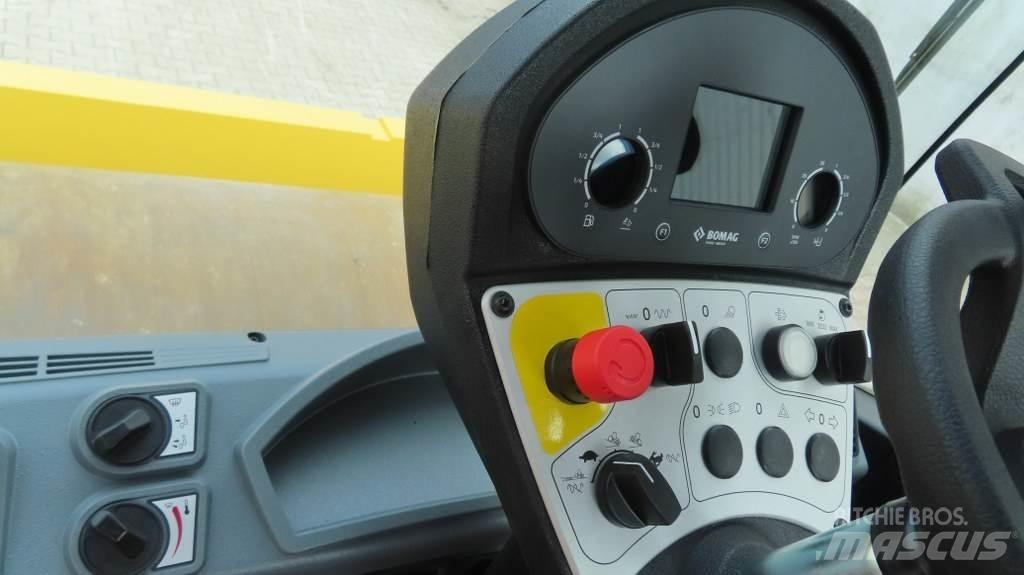 Bomag BW177 D-5 مداحل أحادية الأسطوانة