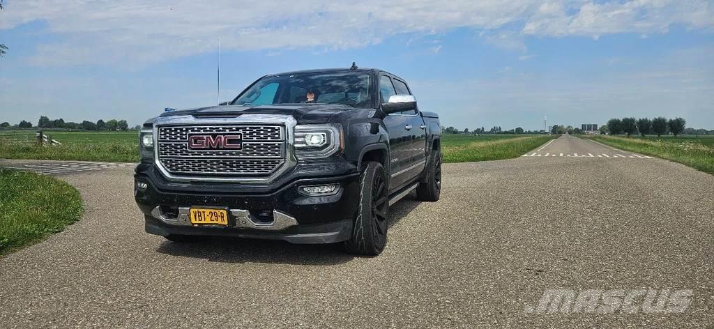 GMC Denali Sierra سيارات