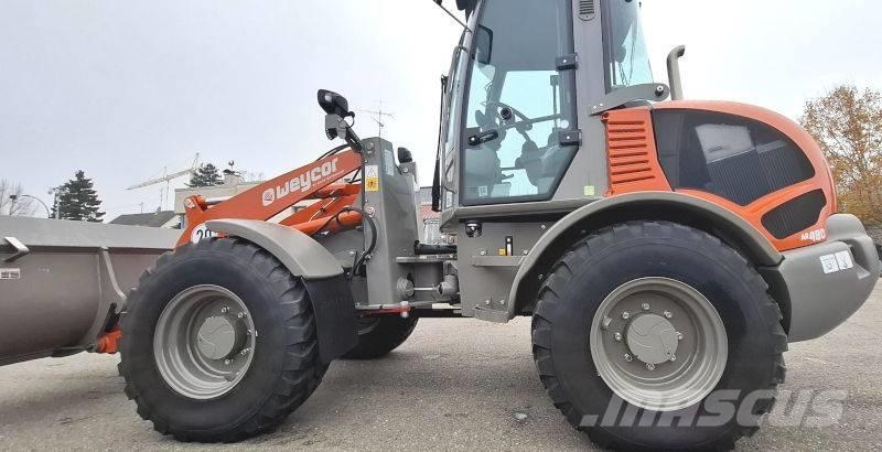 Atlas AR 480 لوادر انزلاقية التوجيه