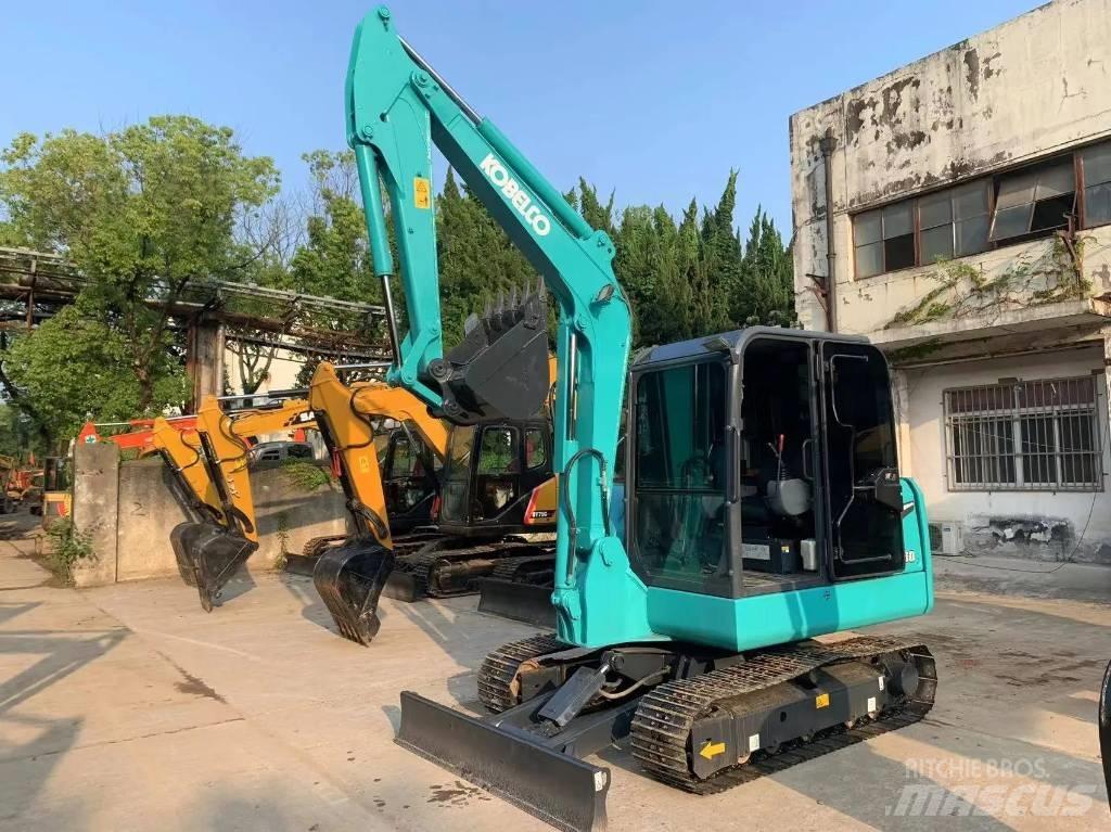 Kobelco SK80D حفارات وسط 7 طن - 12 طن