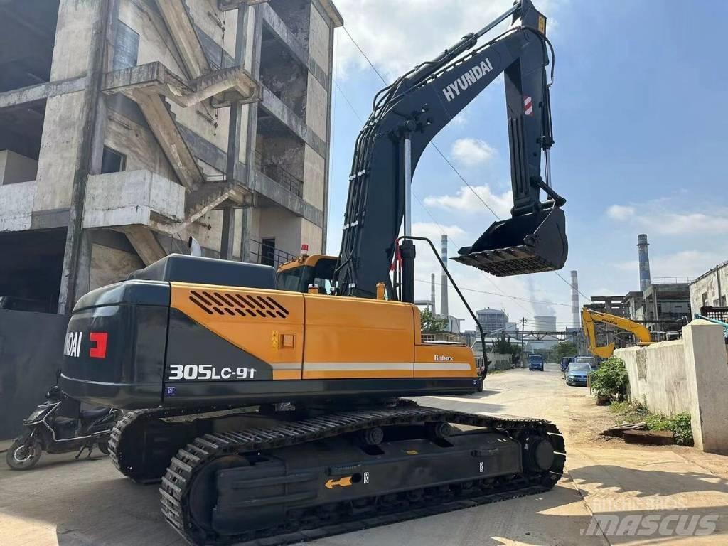 Hyundai 305 LC-9T حفارات زحافة