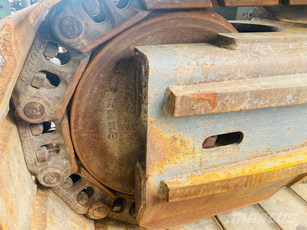 Volvo EC 480 D L حفارات زحافة